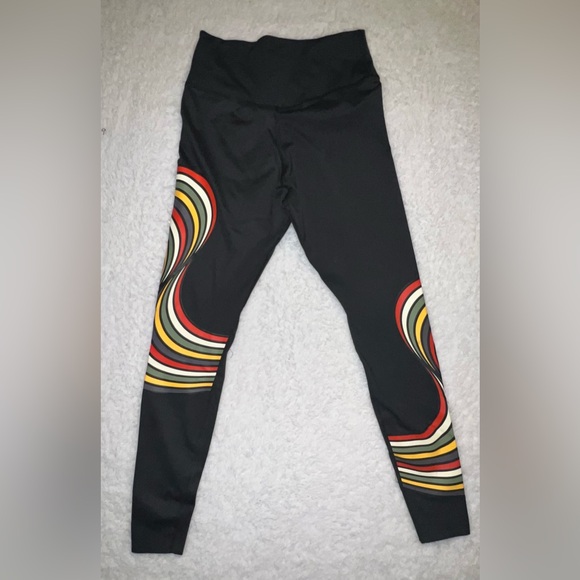 Nike NWT One Luxe Small Printed Leggings in Off Noir - Picture 3 of 5